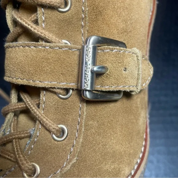 Michael Kors Derby Lace up Suede and faux Sherpa lined/cuffs 5.5M PRICE FIRM